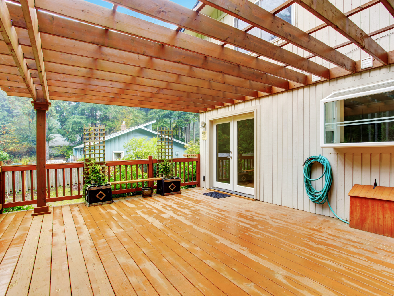 deck building in peachtree city